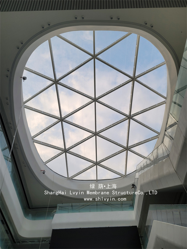 ETFE中庭氣枕采光膜結構--復旦大學附屬婦產科醫(yī)院(青浦分院)